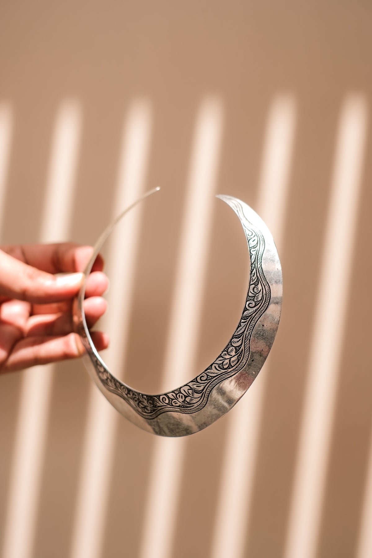 Chitai Plain Silver Hasli