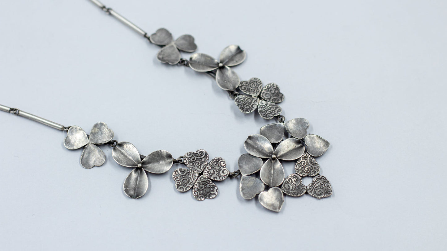 Textured Floral Earring With Floral Necklace