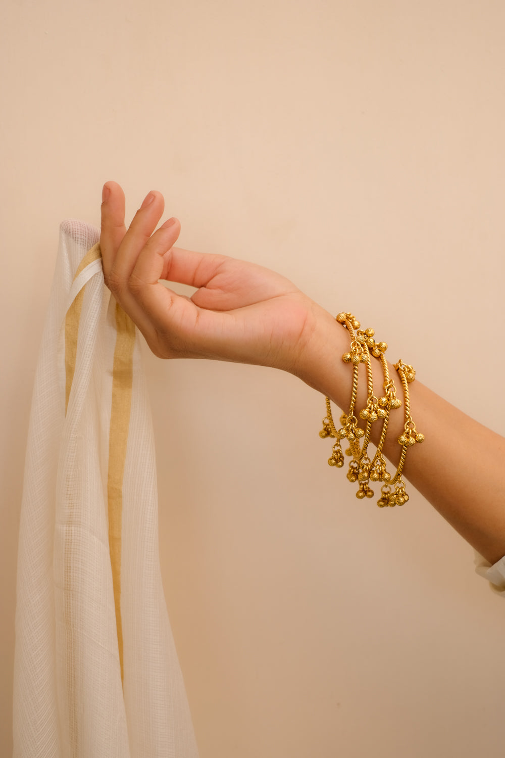 Gold Twisted Wire Ghungroo Bangle