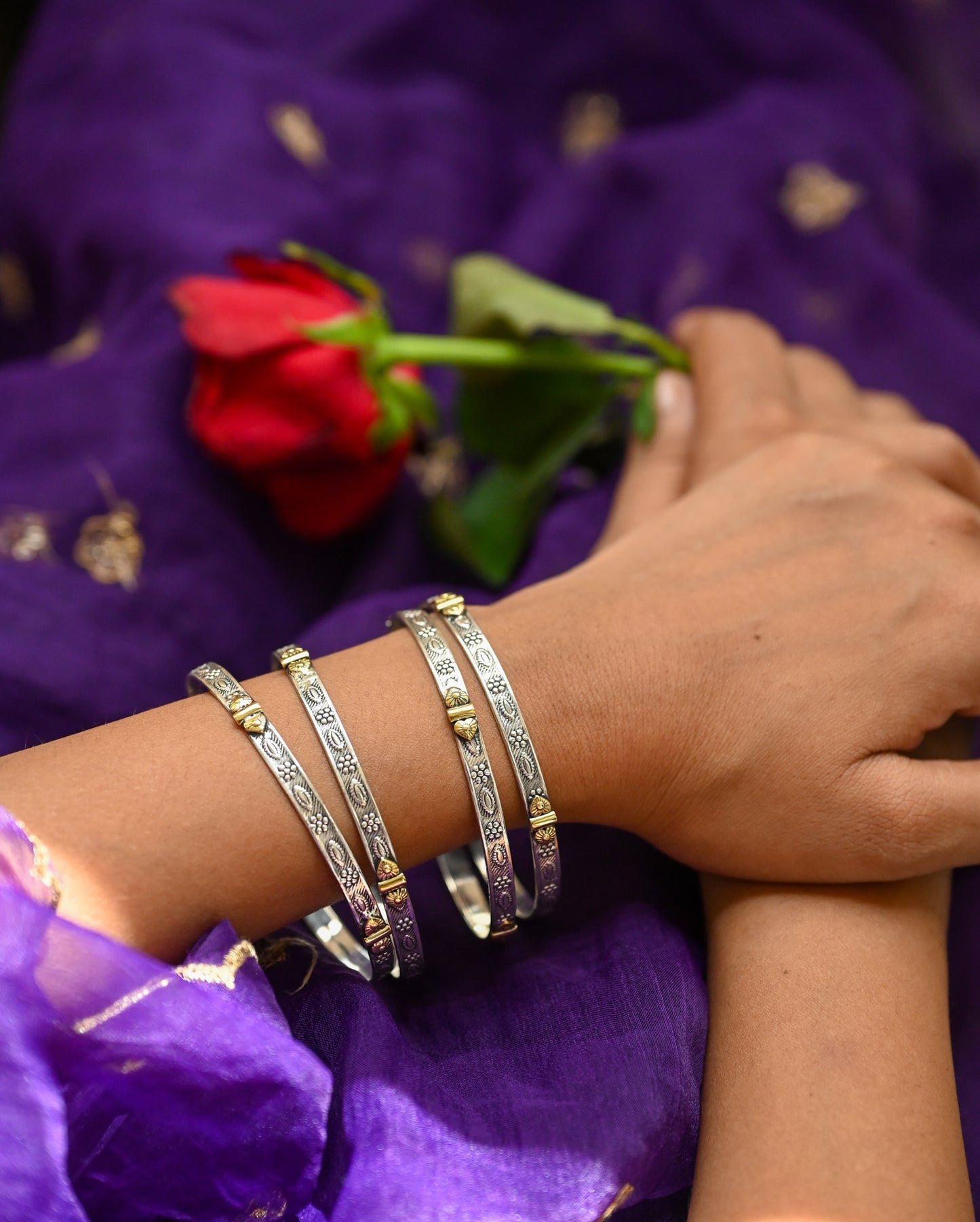 Two tone intricate bangle