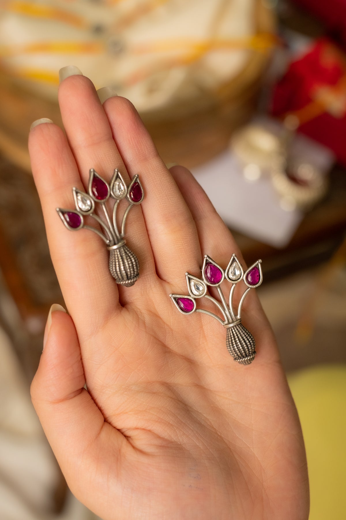 Kundan Red Stone Guldasta Earrings