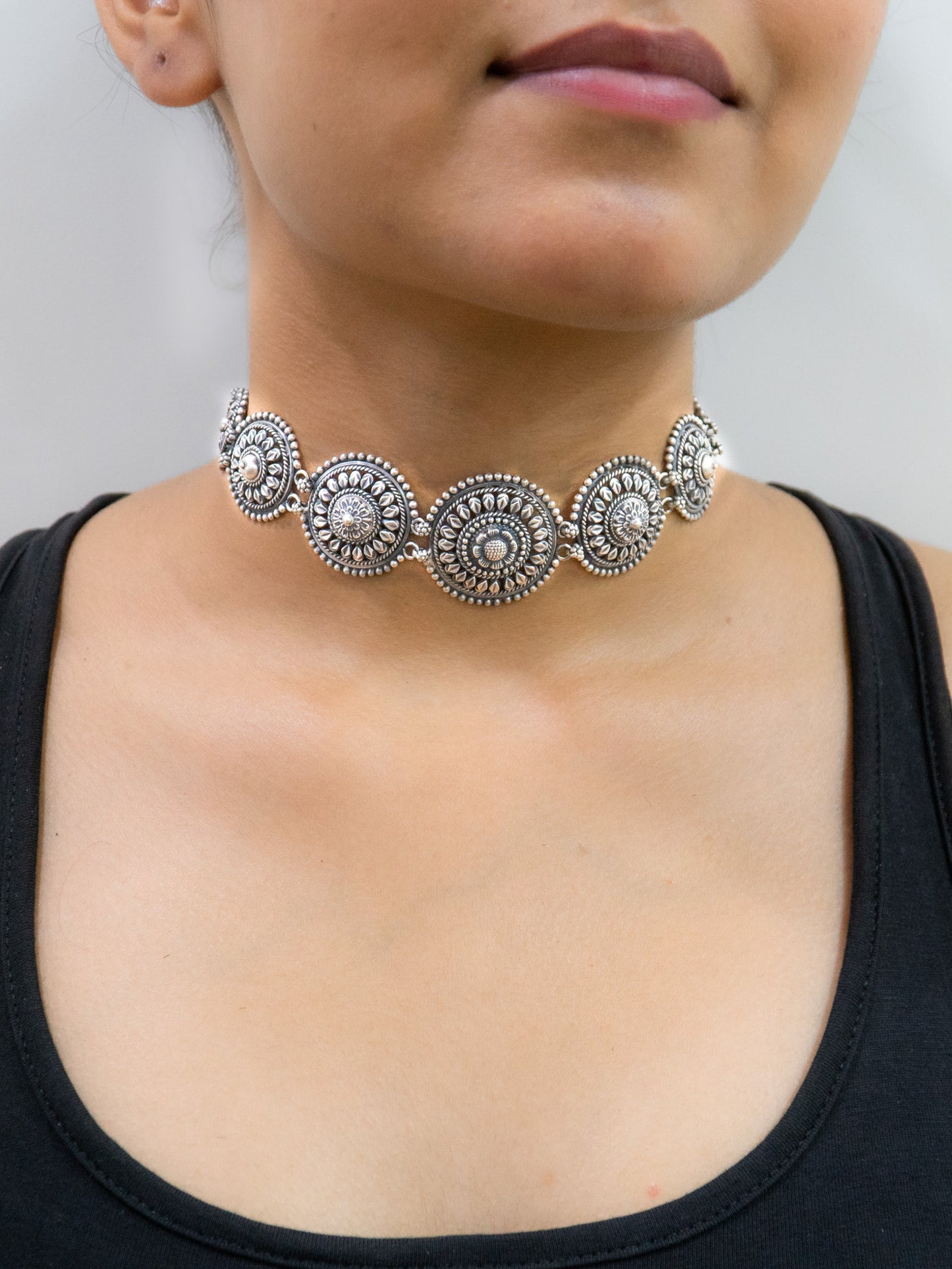 Flower Embossed Granulated Border Choker - DORA