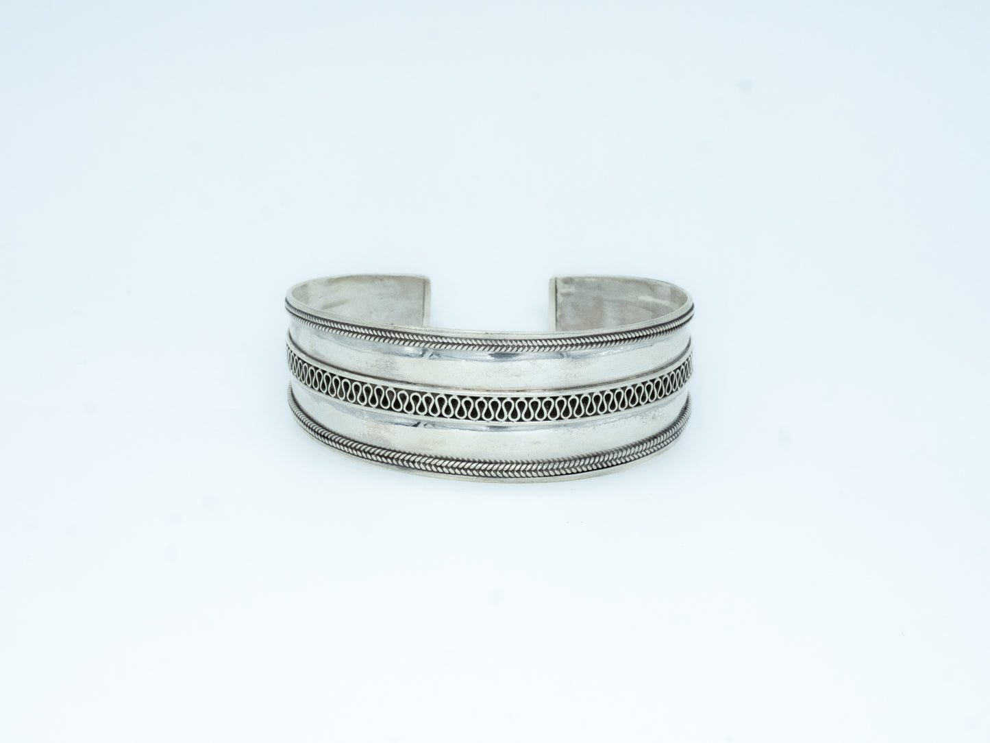 Plain Silver Cuff with Wire Design - SAADGHEE