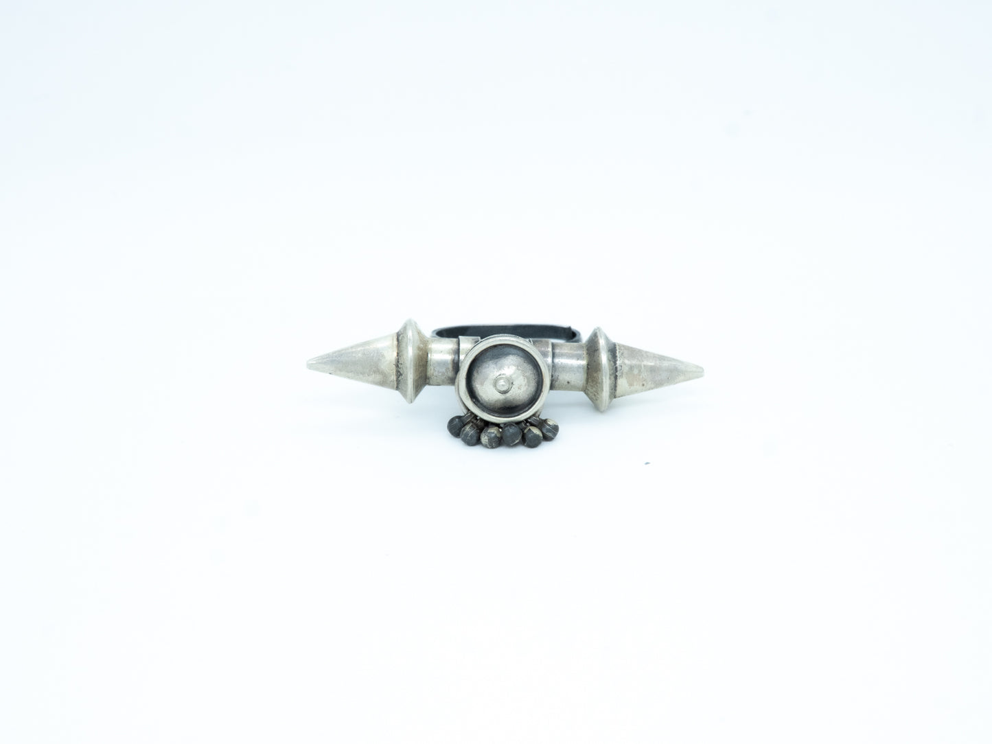 Tribal Arrow Ring - DORA