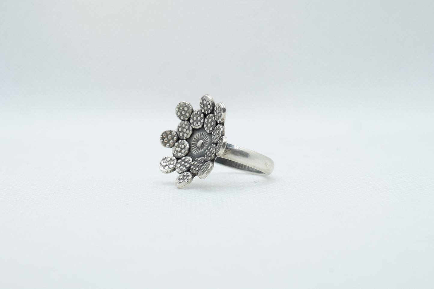 Flower Dotted Silver Ring - SAADHGEE