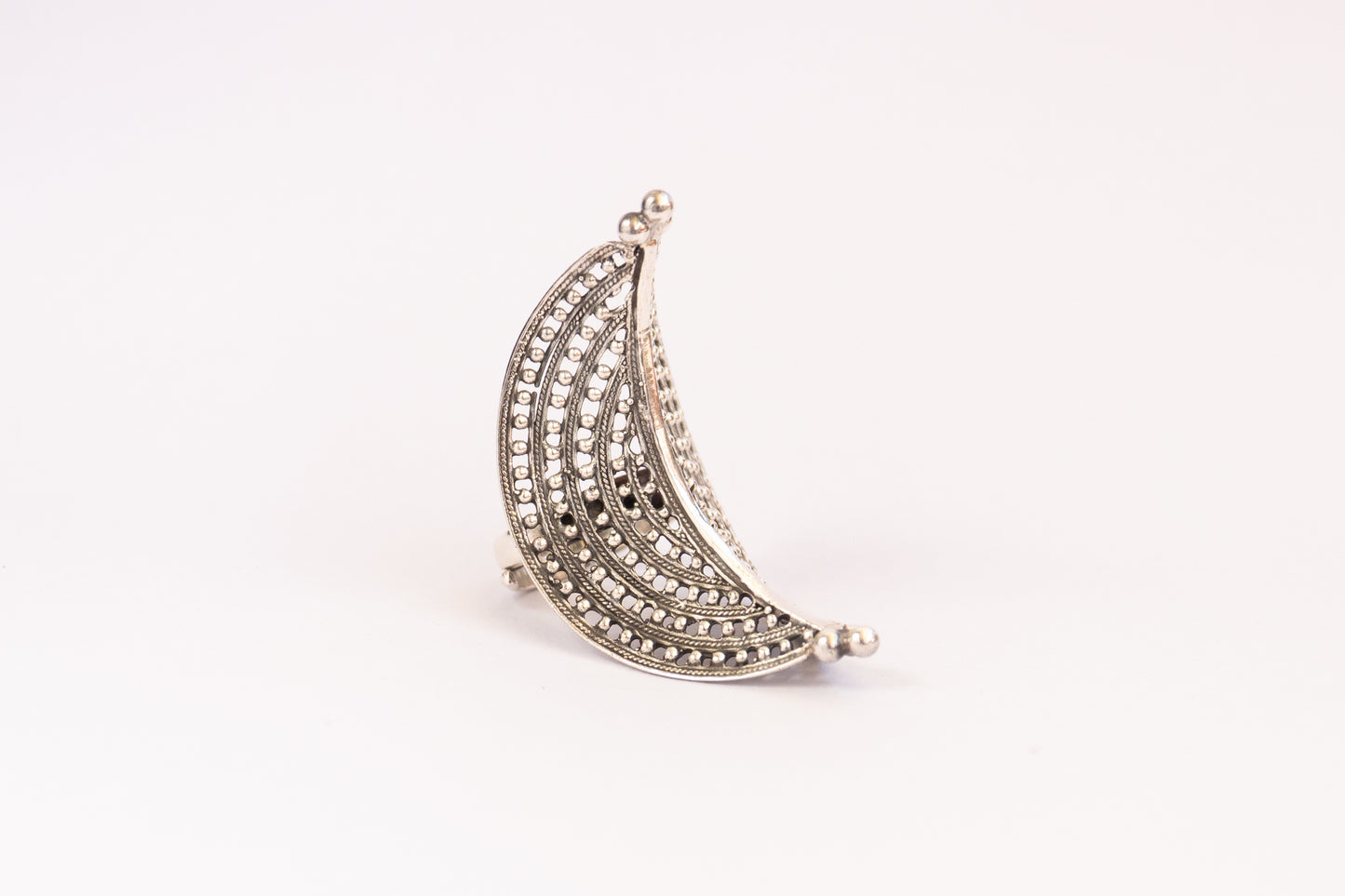 Granulated Crescent Shaped Ring - ADA