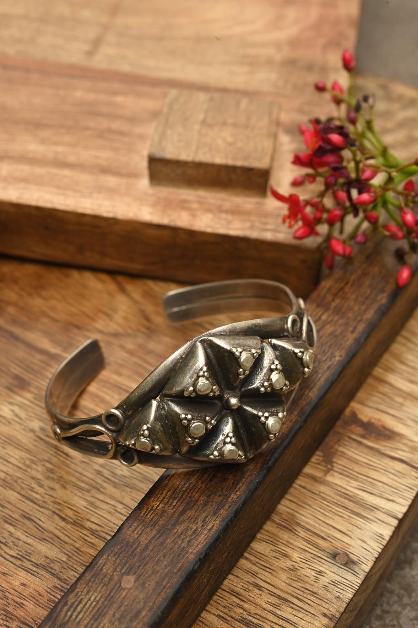 Geometric Flower Cuff - ADA